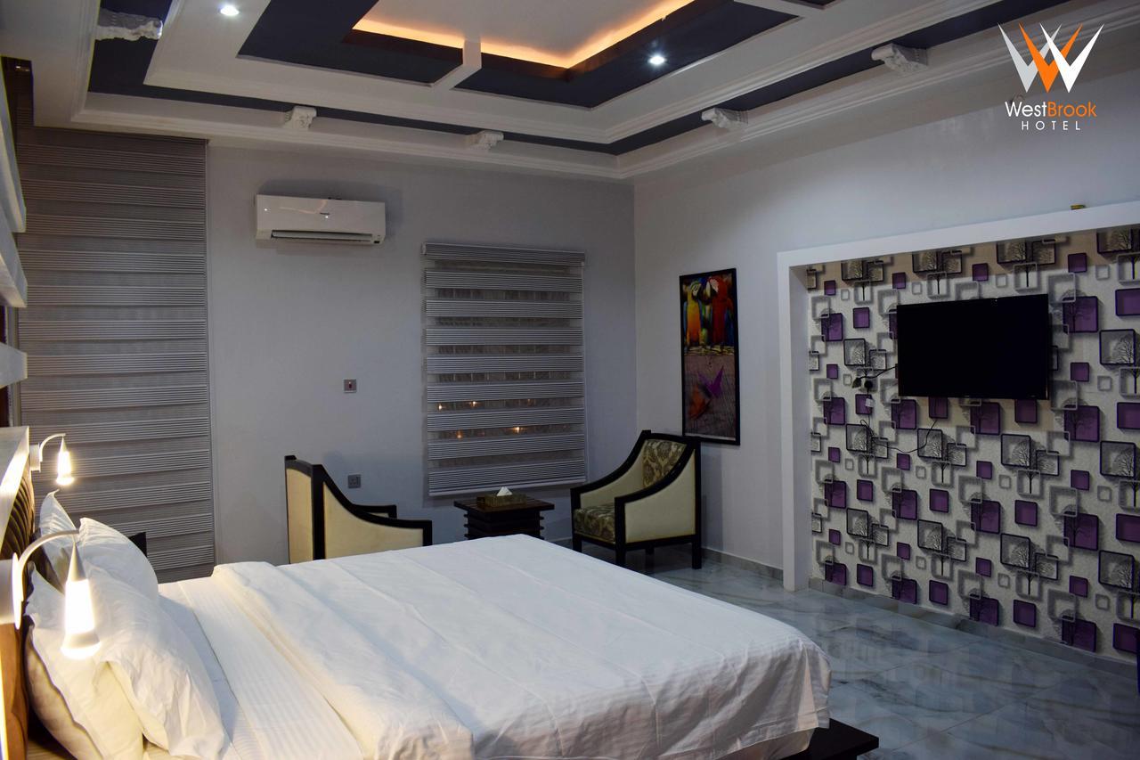 Westbrook Hotel Owerri 外观 照片