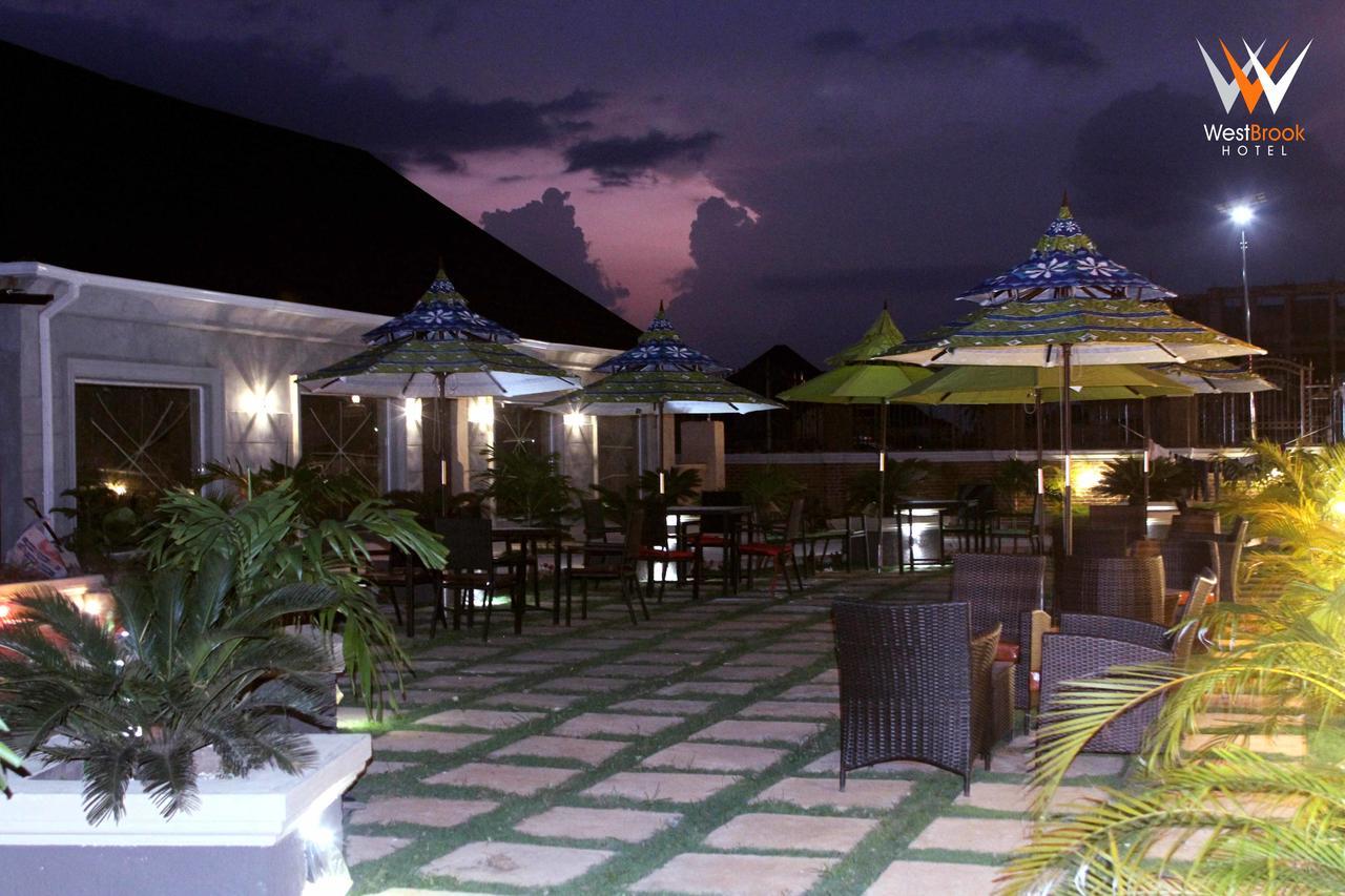 Westbrook Hotel Owerri 外观 照片