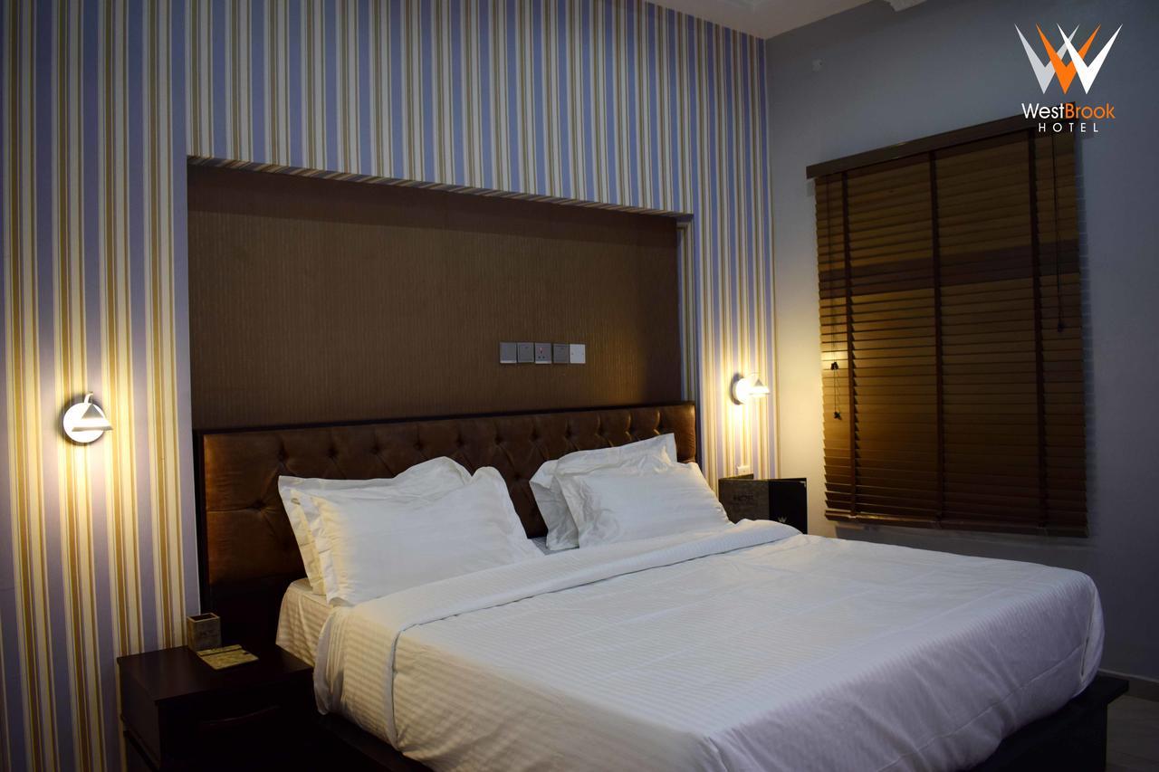 Westbrook Hotel Owerri 外观 照片