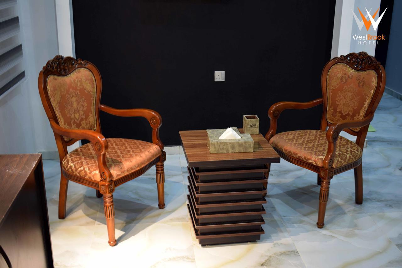 Westbrook Hotel Owerri 外观 照片