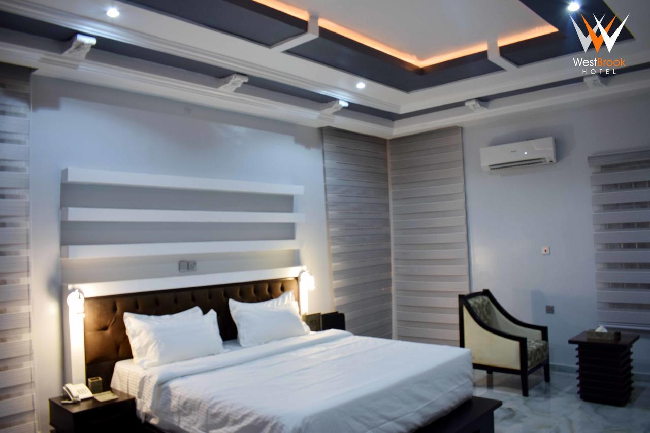 Westbrook Hotel Owerri 外观 照片