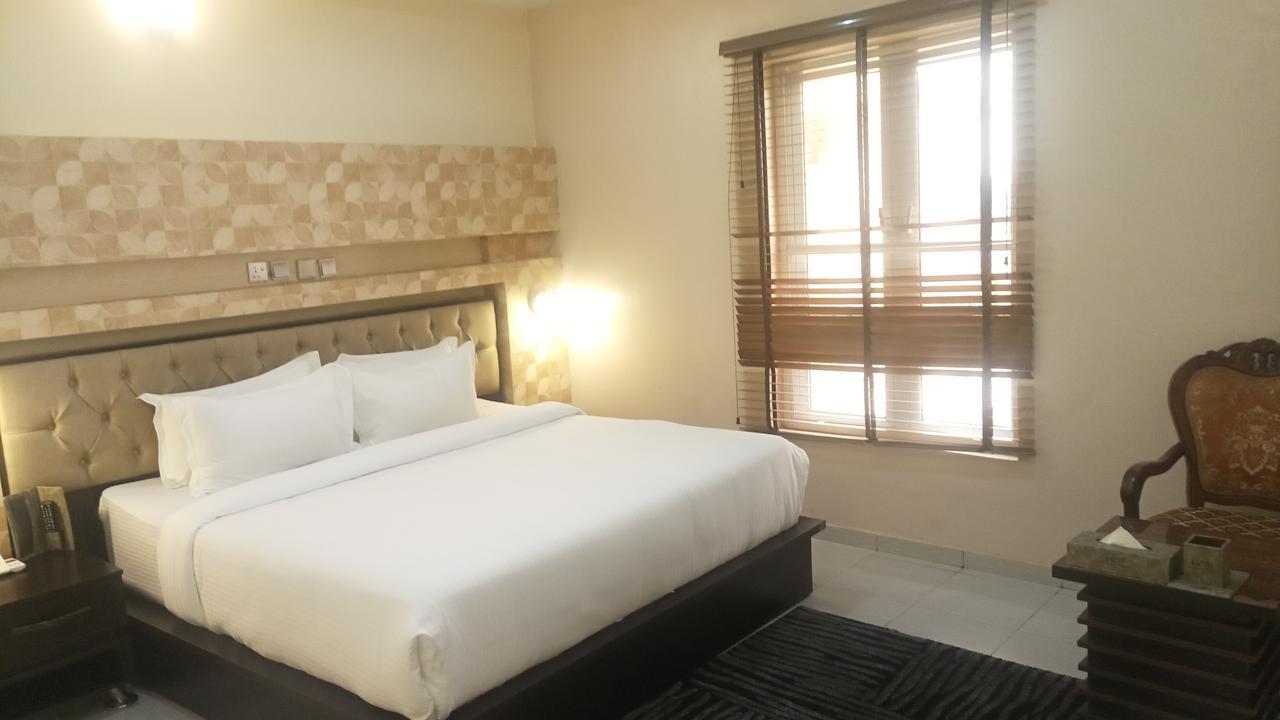 Westbrook Hotel Owerri 外观 照片